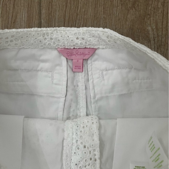 Lilly Pulitzer Adi Shorts in Resort White Pop the Bubbly Eyelet - Picture 5 of 6